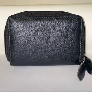 Passage Black Genuine Leather  ID Card Holder Wallet RFID Zip Closure
